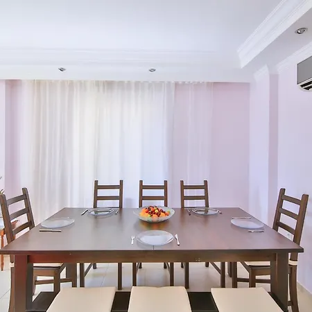 Cinar Boutique Pool View Apartament